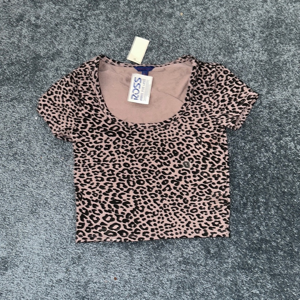 Fitted Leopard crop top. NEVER WORN. Still has tags